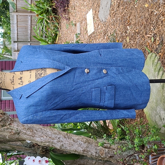 Lauren Ralph Lauren distressed blue linen blazer, size 10P. EUC - Picture 4 of 14